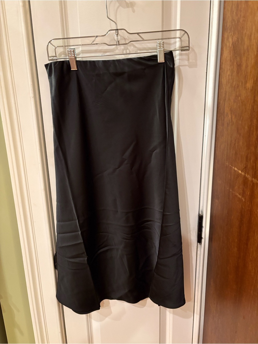 Women's Black A-Line Midi Skirt - Sleek Everyday Style NWT Brand The Drop TR31